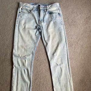 American Eagle Washed Denim *Slim fit*